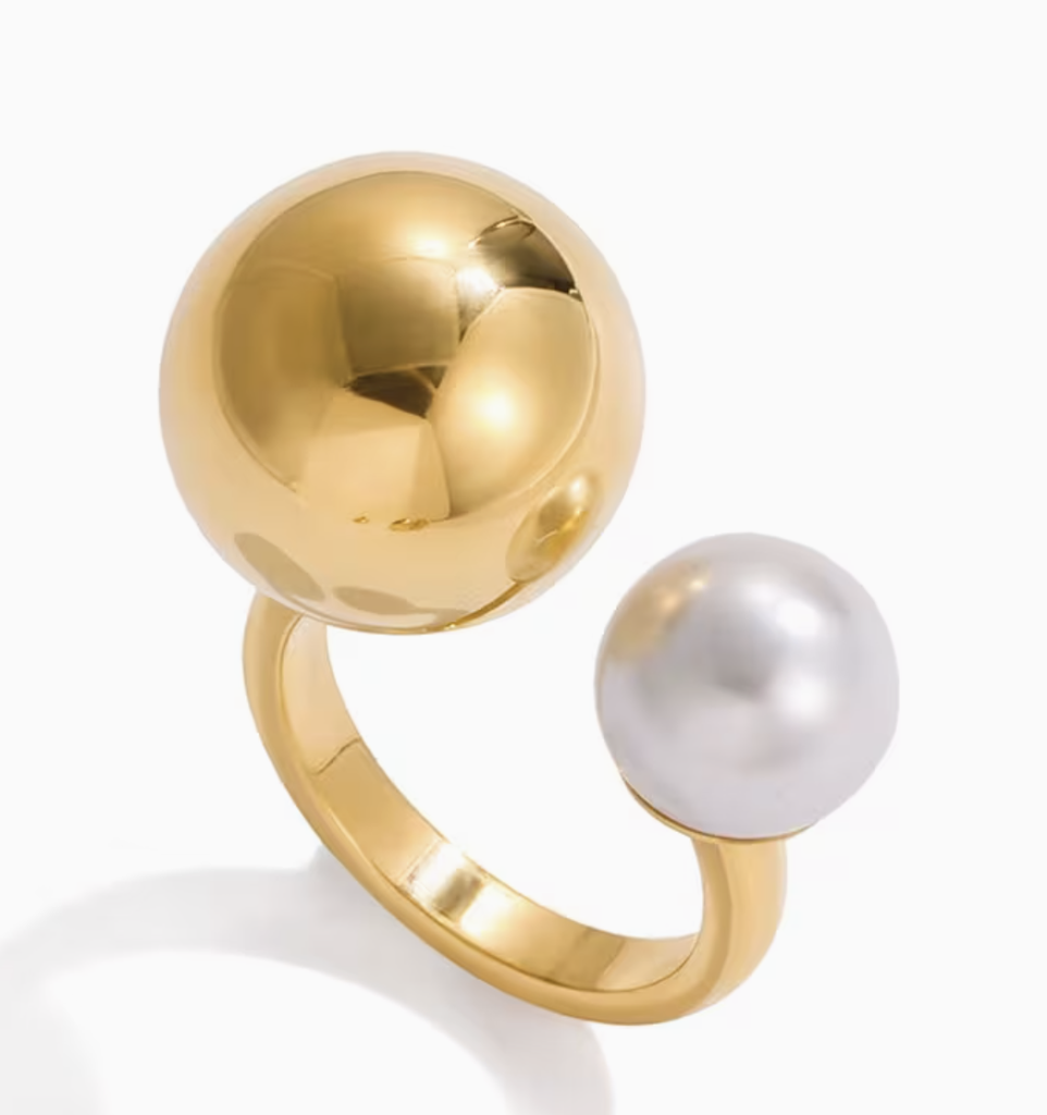 Anillo dorado - Piedra estilo perla