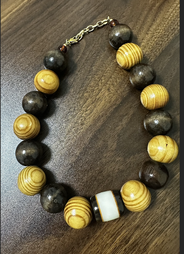 Collar Madera Centro Bola y Piedra Mamynga
